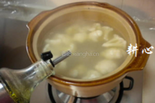 菜花虾米排骨汤的做法图解9