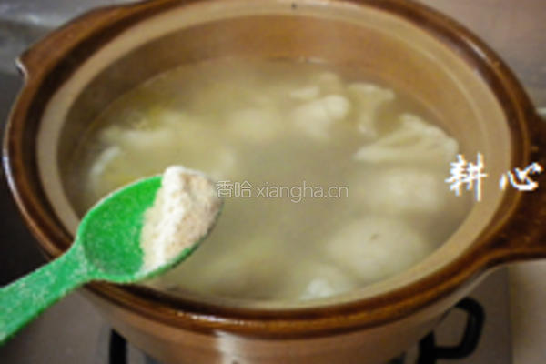 菜花虾米排骨汤的做法图解10