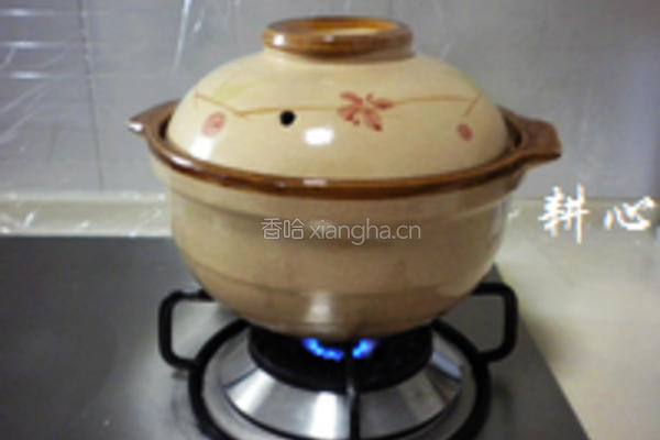 菜花虾米排骨汤的做法图解6