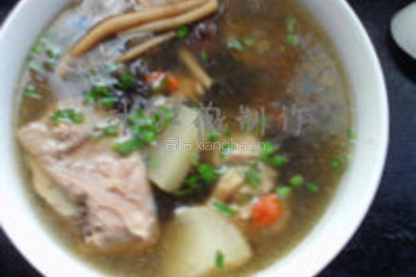 茶树菇萝卜肉骨头汤的做法图解4
