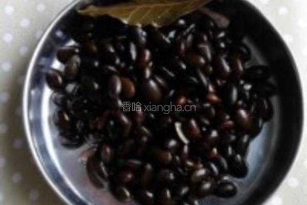 卤黑豆的做法图解4