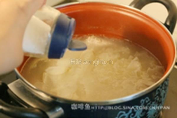 花胶螺片海底椰美肌汤的做法图解4