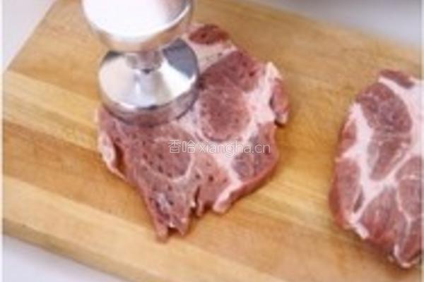 蒜香猪排饭的做法图解1
