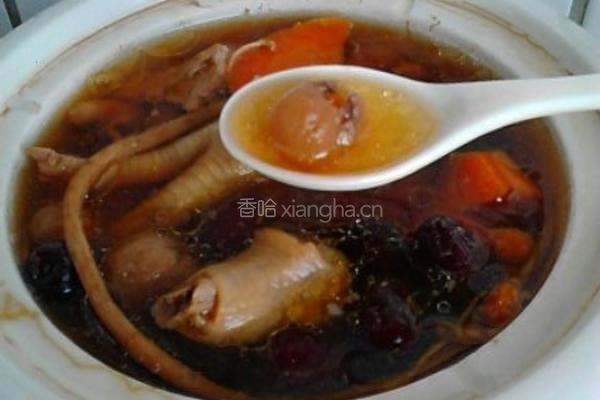 鸡爪猪肉汤