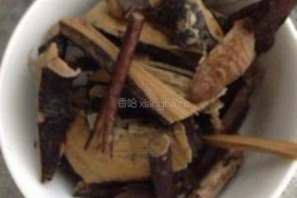 土茯苓牛排汤的做法图解4