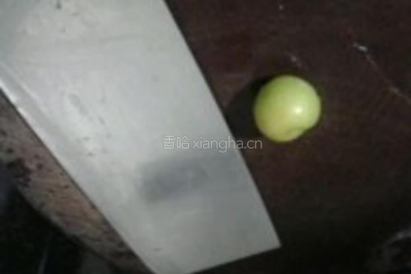 腌李子的做法图解2
