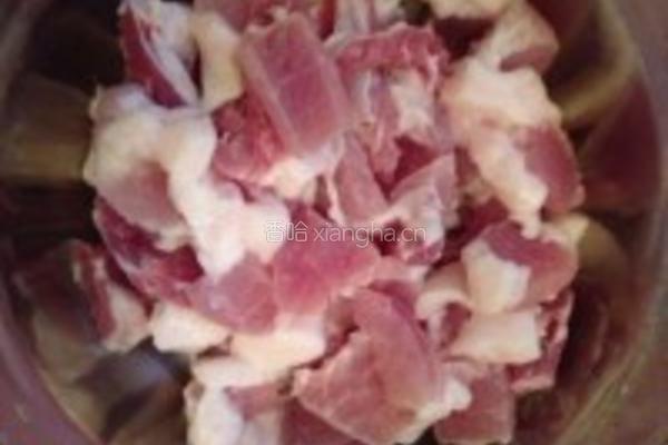 肉烧鱿鱼干的做法图解1