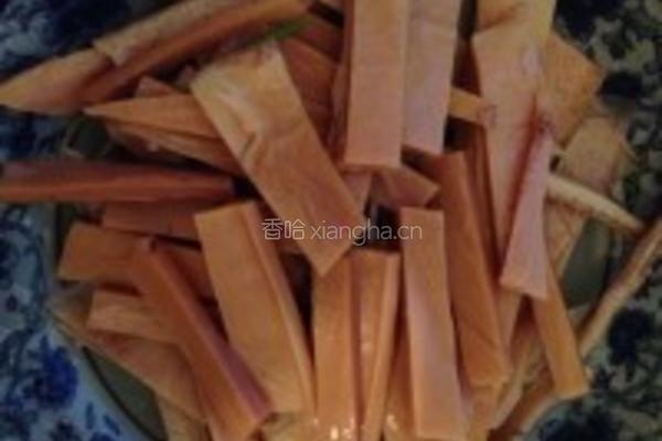肉烧鱿鱼干的做法图解2