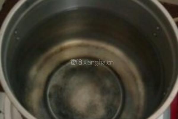 红枣桂圆鸡骨汤的做法图解1