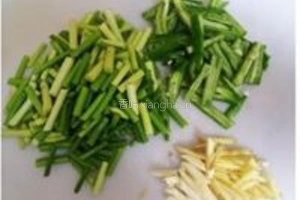 爆炒小河虾的做法图解2