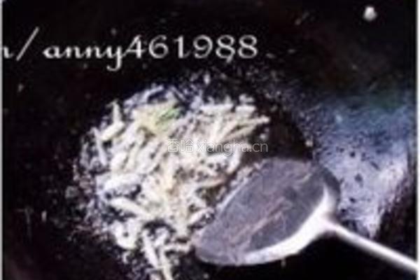 爆炒小河虾的做法图解4