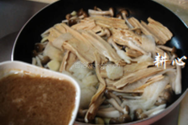 双竹蟹味菇煲的做法图解8
