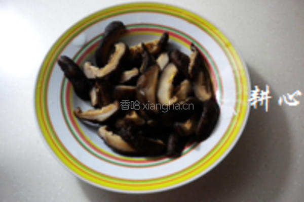 香菇丝炒鸡腿肉的做法图解5