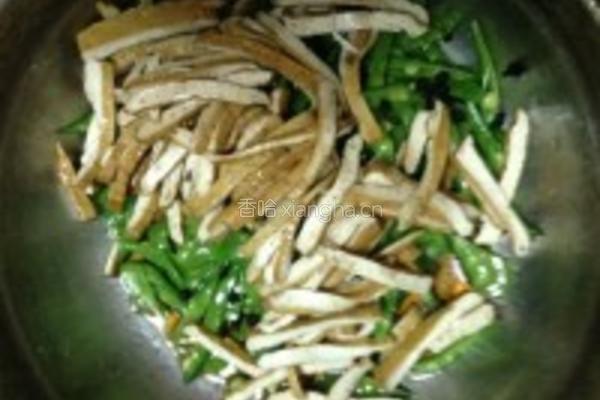 豆干拌荷兰豆的做法图解4