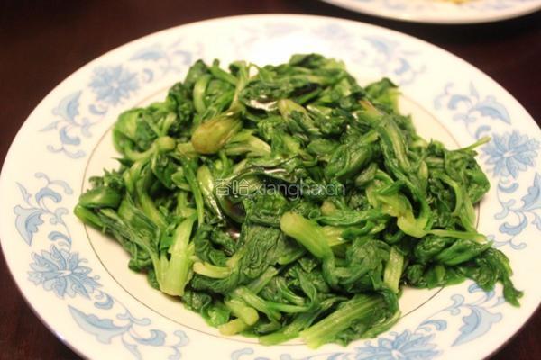 凉拌茼蒿菜