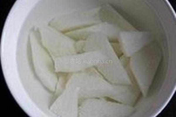 青红椒木耳炒山药的做法图解3