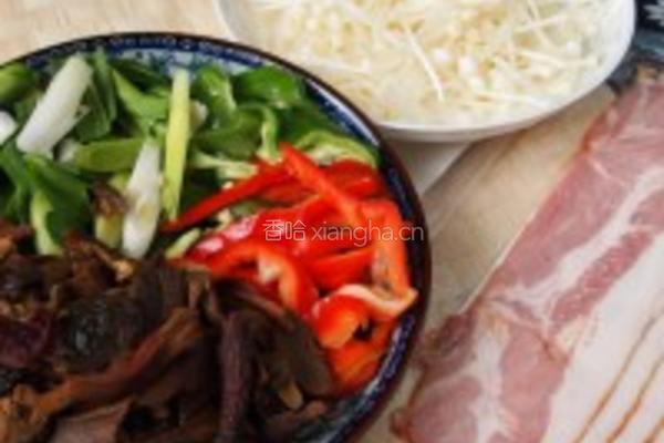 牛肝菌风味培根卷的做法图解1