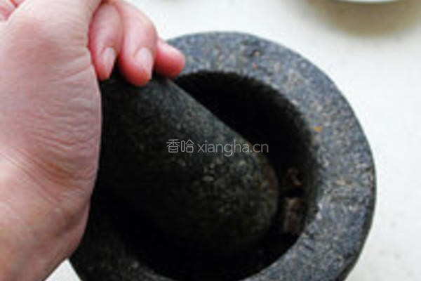 自制阿胶枣的做法图解1