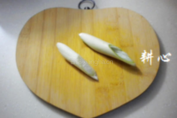 葱白番茄洋葱汤的做法图解2