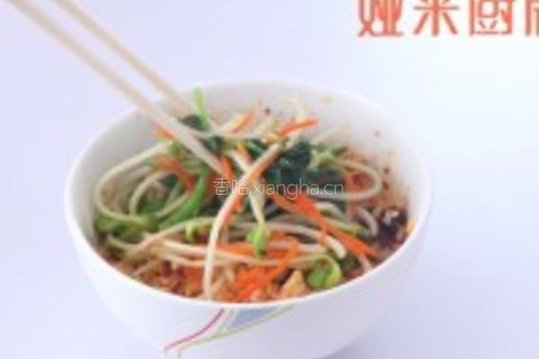 五彩蔬菜拌饭的做法图解4