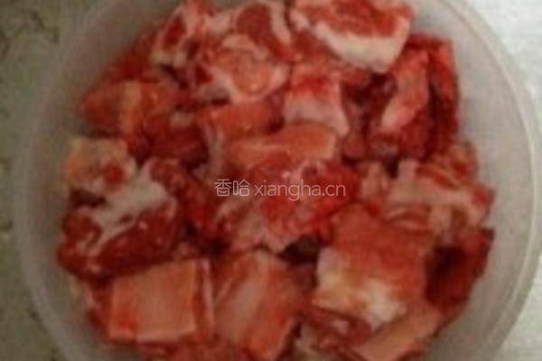 冰花酸梅仔排的做法图解1
