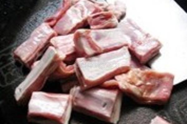 当归红枣羊肉汤的做法图解2