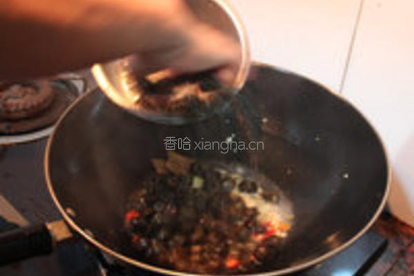 水煮田螺的做法图解8
