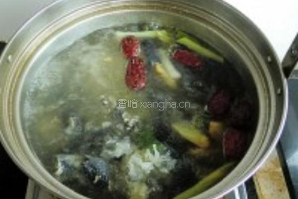 红枣银耳乌鸡汤的做法图解8