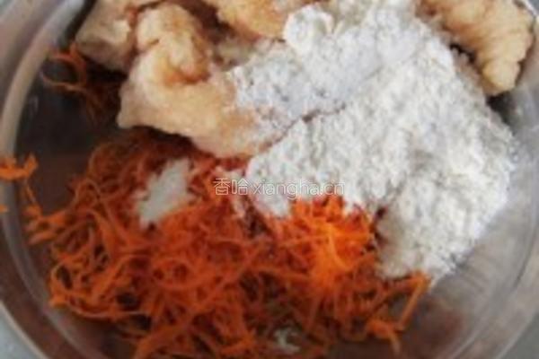 红萝卜鸡肉饼的做法图解3