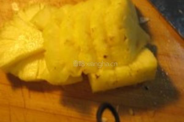 LUSIK宅男厨房香茅草菠萝沙拉的做法图解1