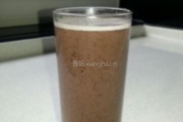黑豆黑米花生豆浆的做法图解1