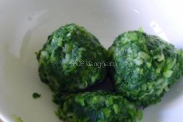 杂面小白菜贴饼子的做法图解7
