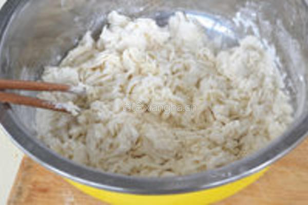 茼蒿鲜肉大馄饨的做法图解2