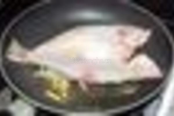 煎封鲈鱼的做法图解3