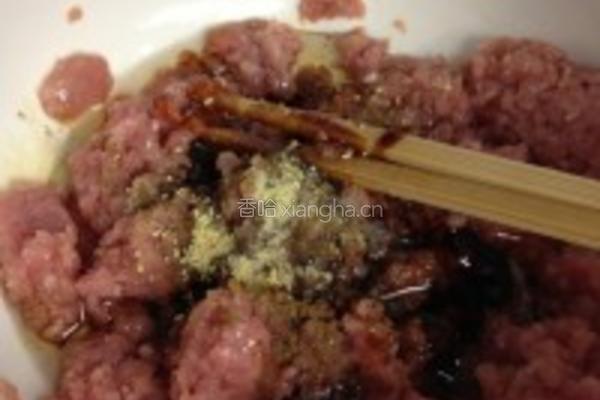 茴香肉末饺子的做法图解4