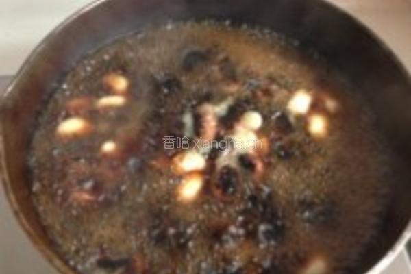 芸豆焖鸭掌的做法图解2
