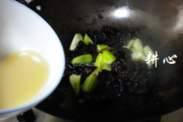 冬菜丝瓜炒木耳的做法图解10