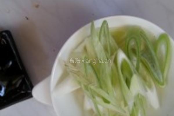 肉肠烧海参的做法图解3