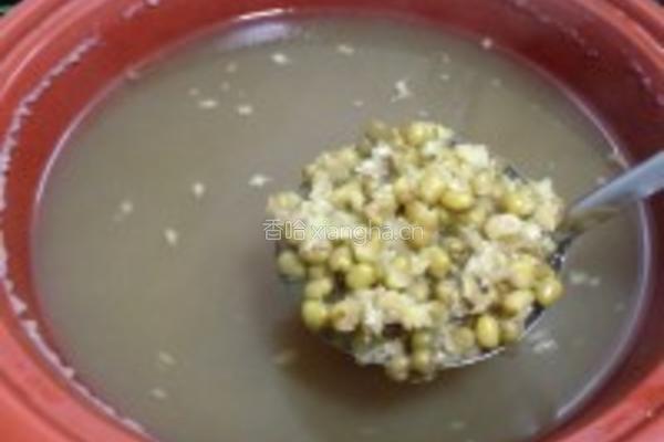人人会做的绿豆汤加点陈皮更好喝的做法图解1