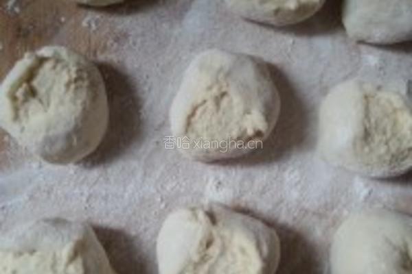 豆腐馅水煎包的做法图解3