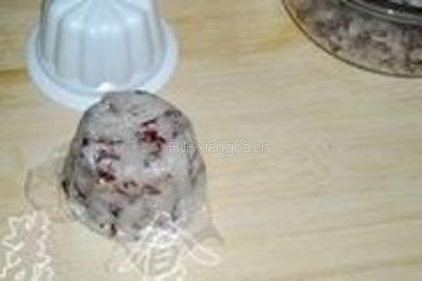 红米肉松海苔饭团的做法图解6