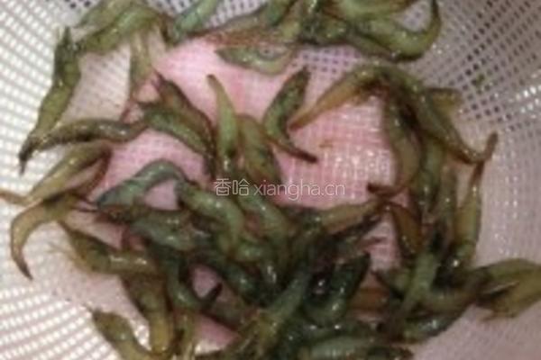 萝卜丝烧虾的做法图解3