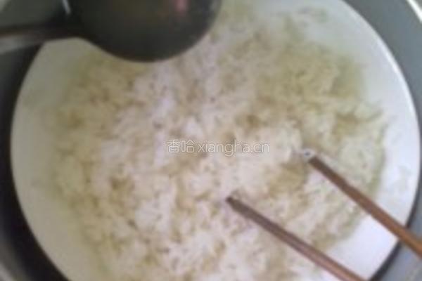 头菜肉饼蒸饭的做法图解3