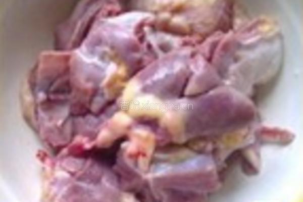 土茯苓绿豆老鸭汤的做法图解5