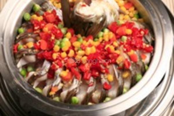 云南剁椒酱蒸鱼的做法图解6