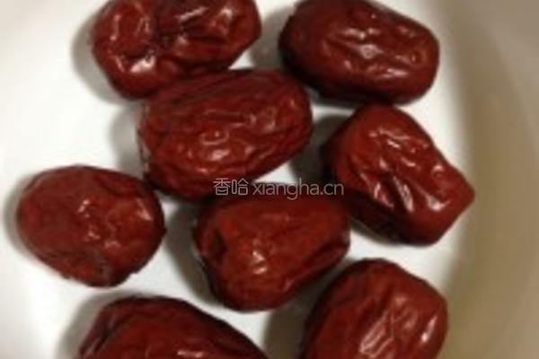 红枣红豆花生汤的做法图解2