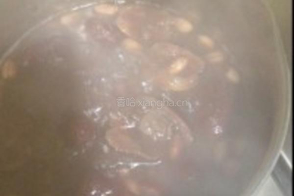 红枣红豆花生汤的做法图解4