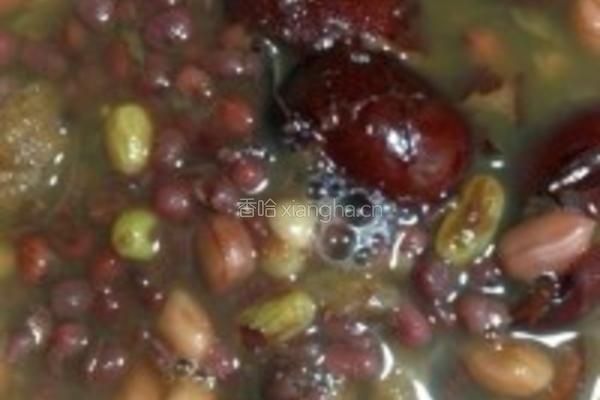红枣红豆花生汤的做法图解5
