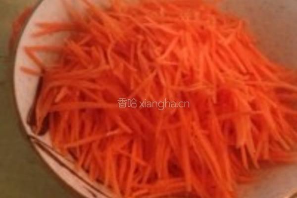 酒烹虾配龙利鱼黄油杂菜土豆泥的做法图解2
