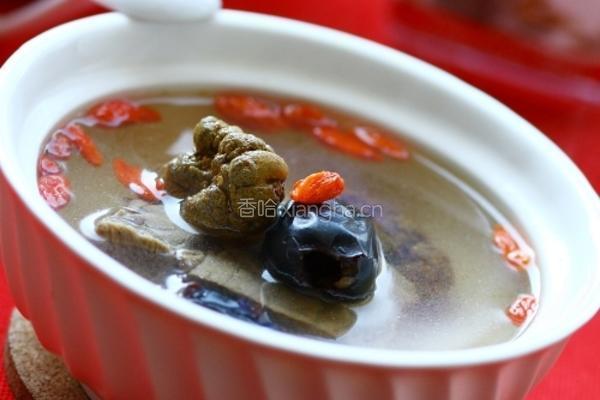 补血活血三七蜜枣牛肉汤